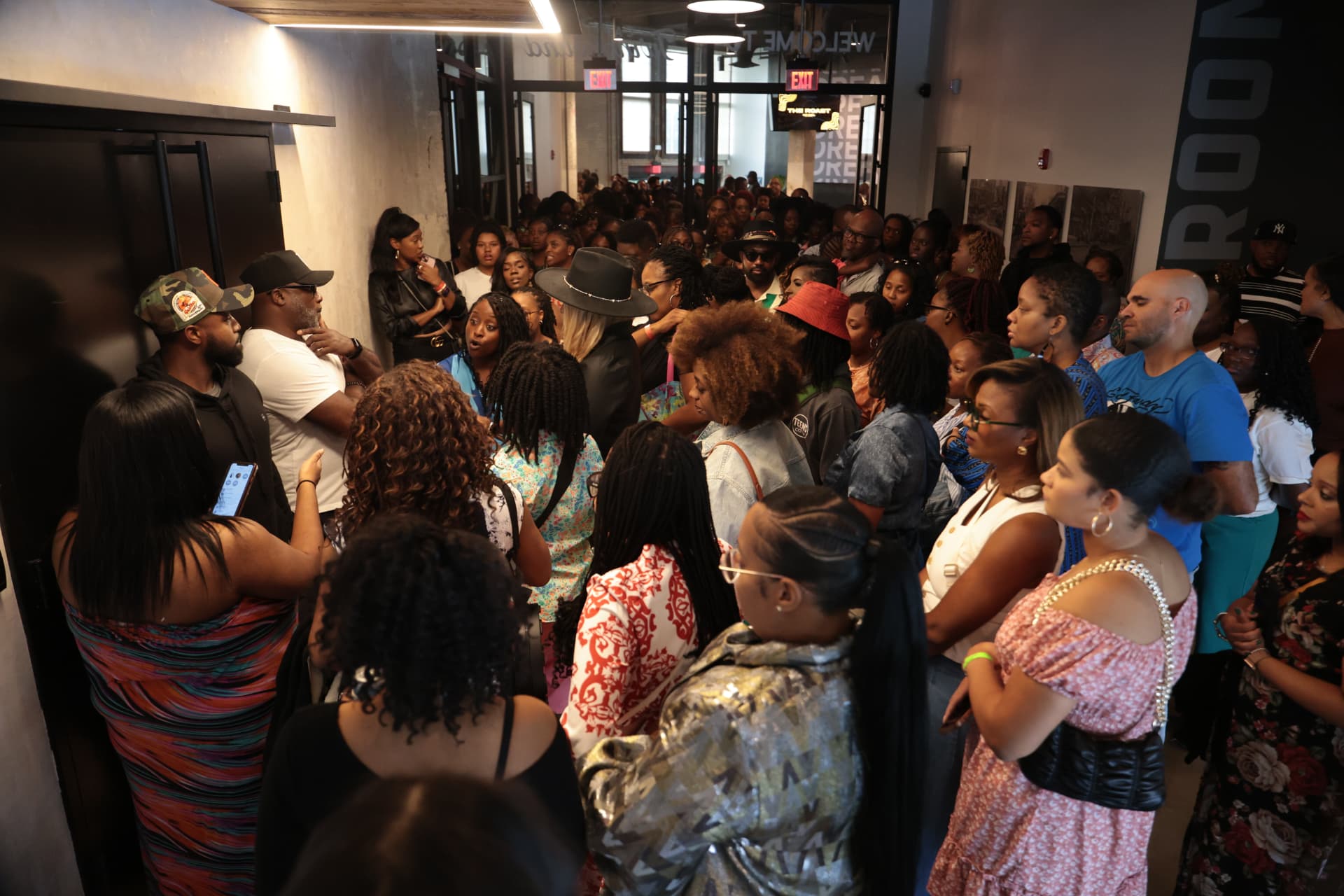 Guests arriving at a previous event